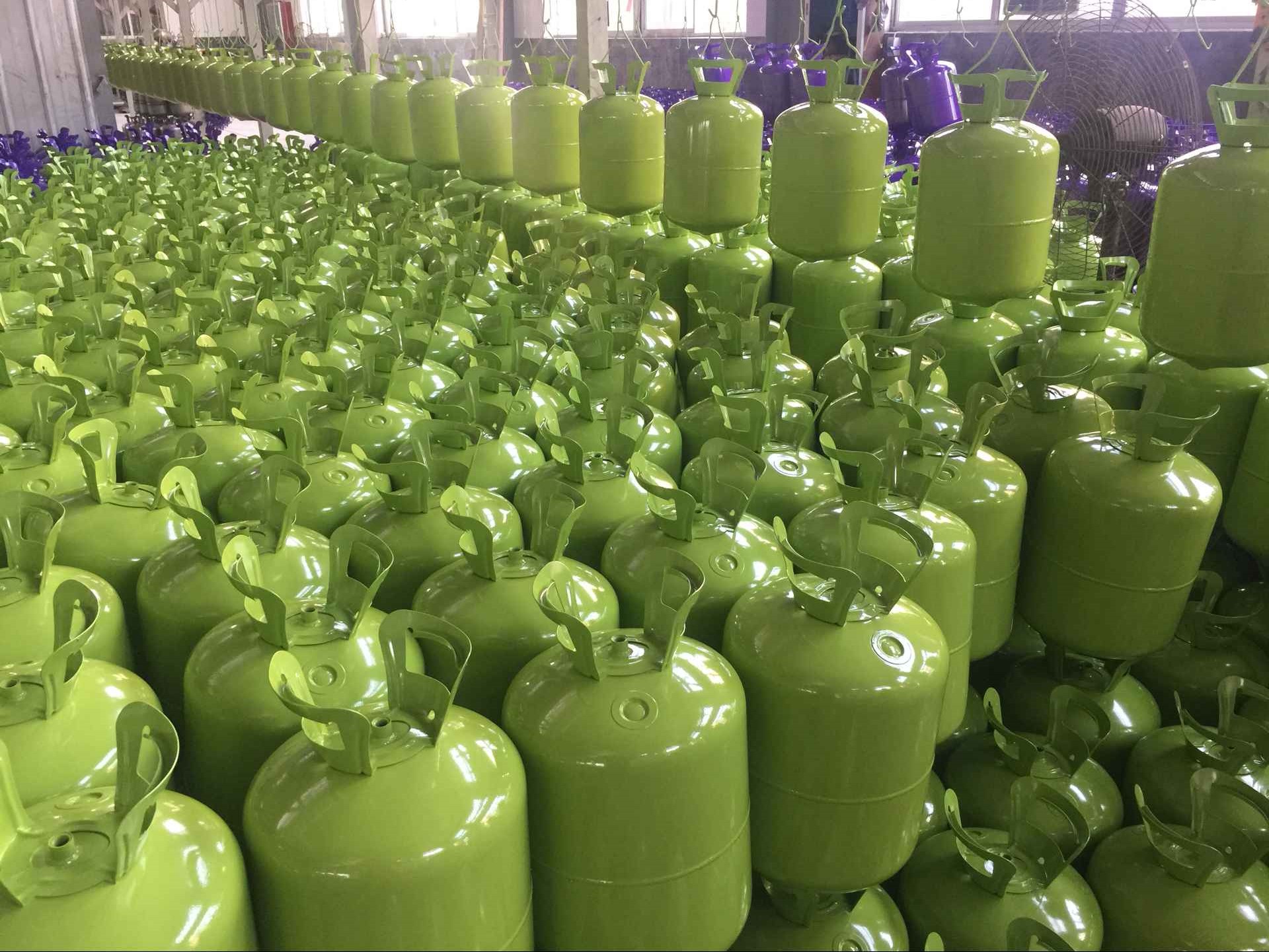 春節來臨,公司為員工發放福利了,祝各位家人新春快樂!